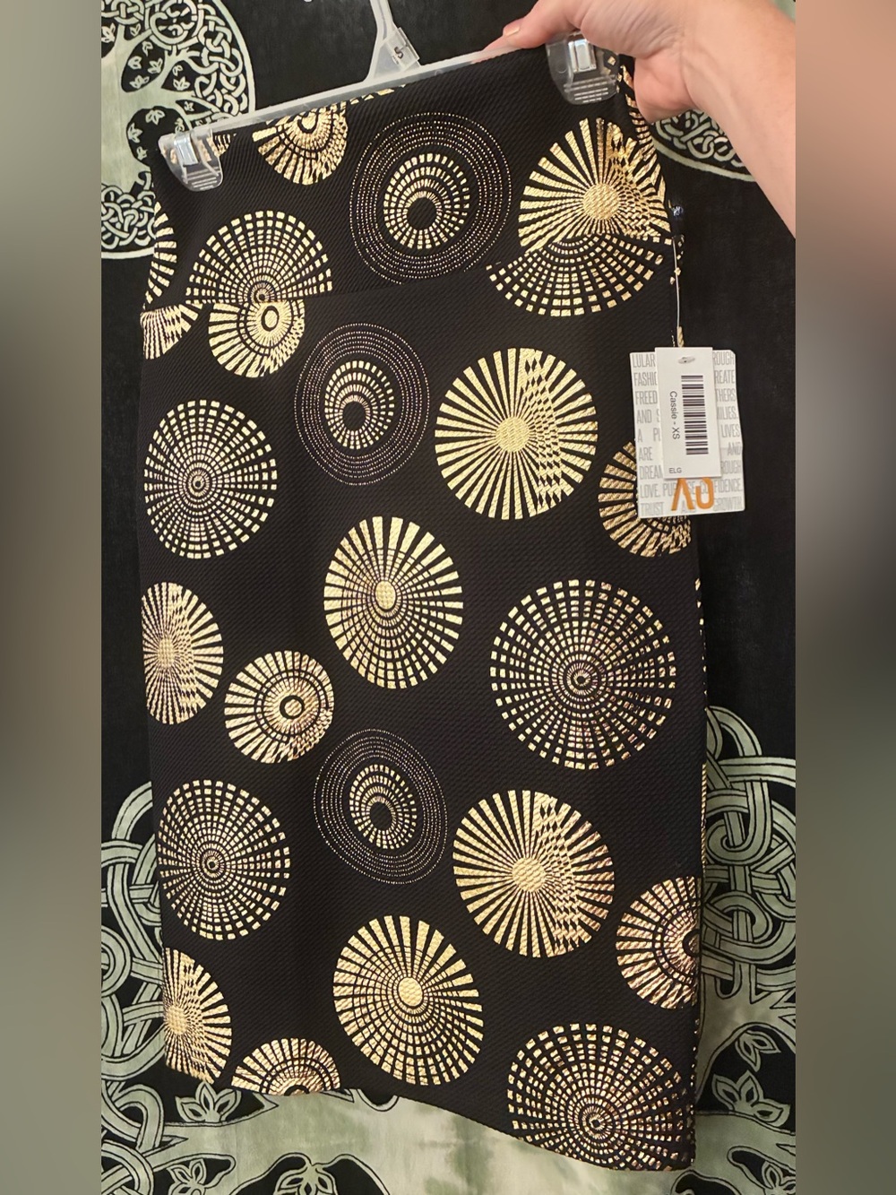 NWT LuLaRoe Black and Gold Circle Print Skirt Size XS